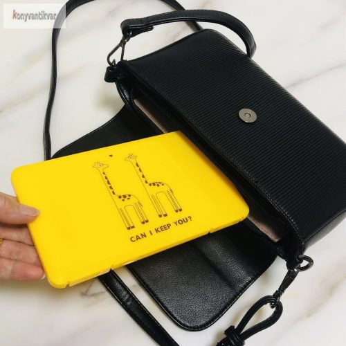 Maszktok zsiráf mintával