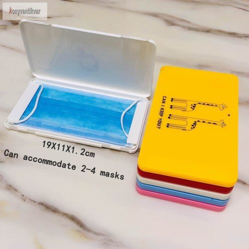 Maszktok zsiráf mintával