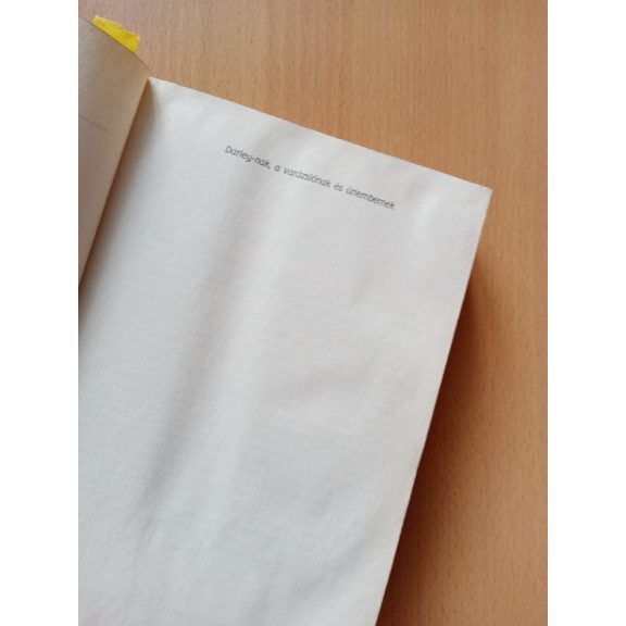 Tana French: Szellemház Tana French: Szellemház