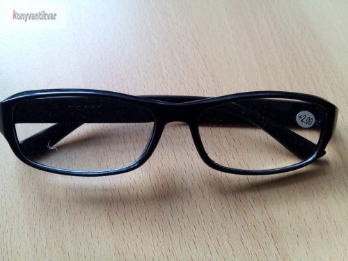 Olvasó szemüveg fekete 2 dioptriás